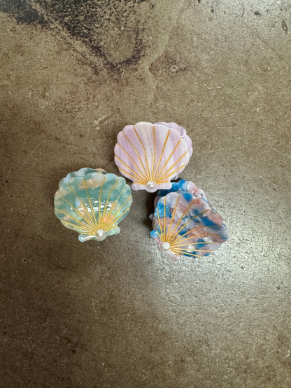 SEASHELL CLAW CLIPS