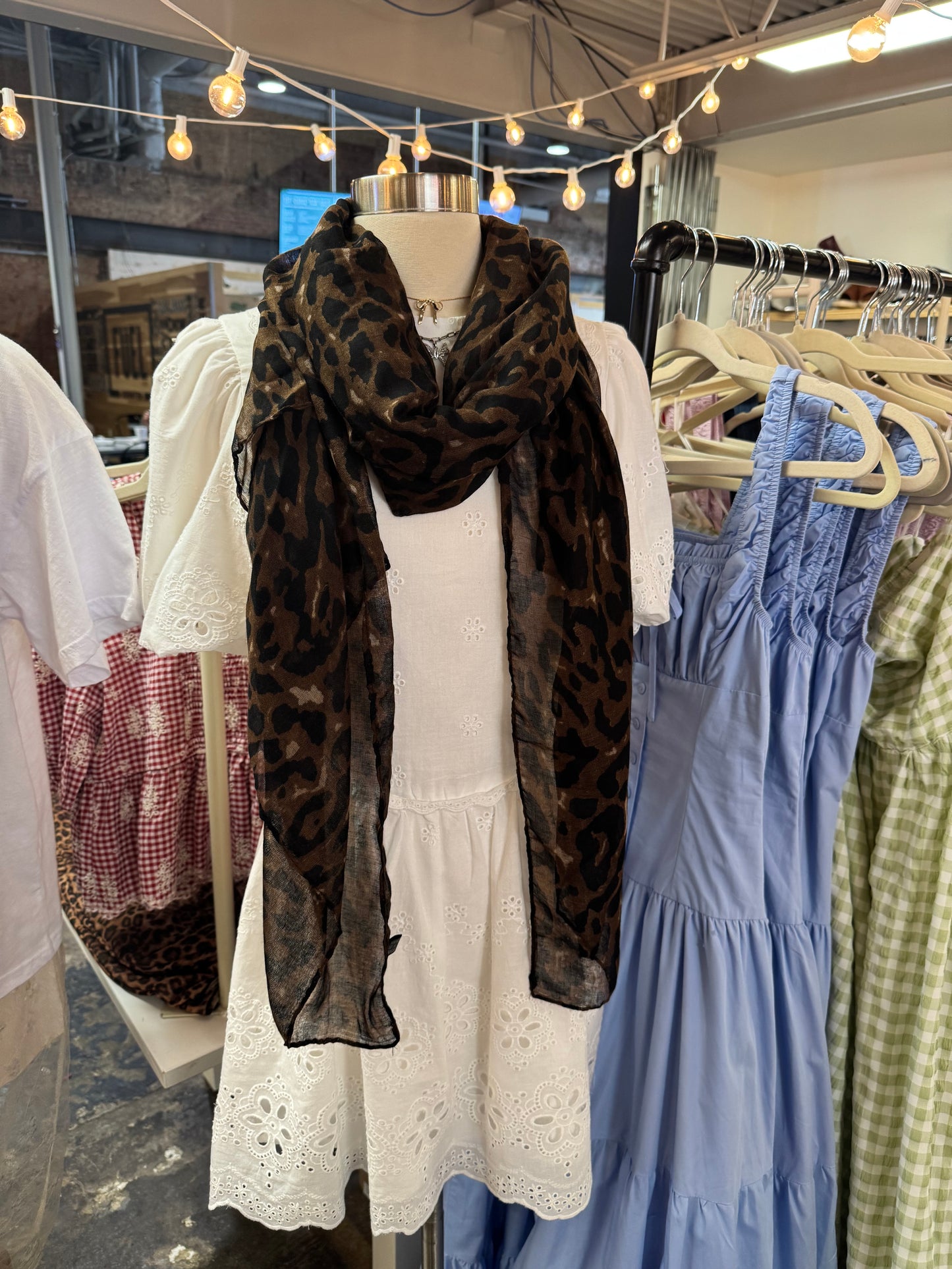 LEOPARD PRINT SCARF