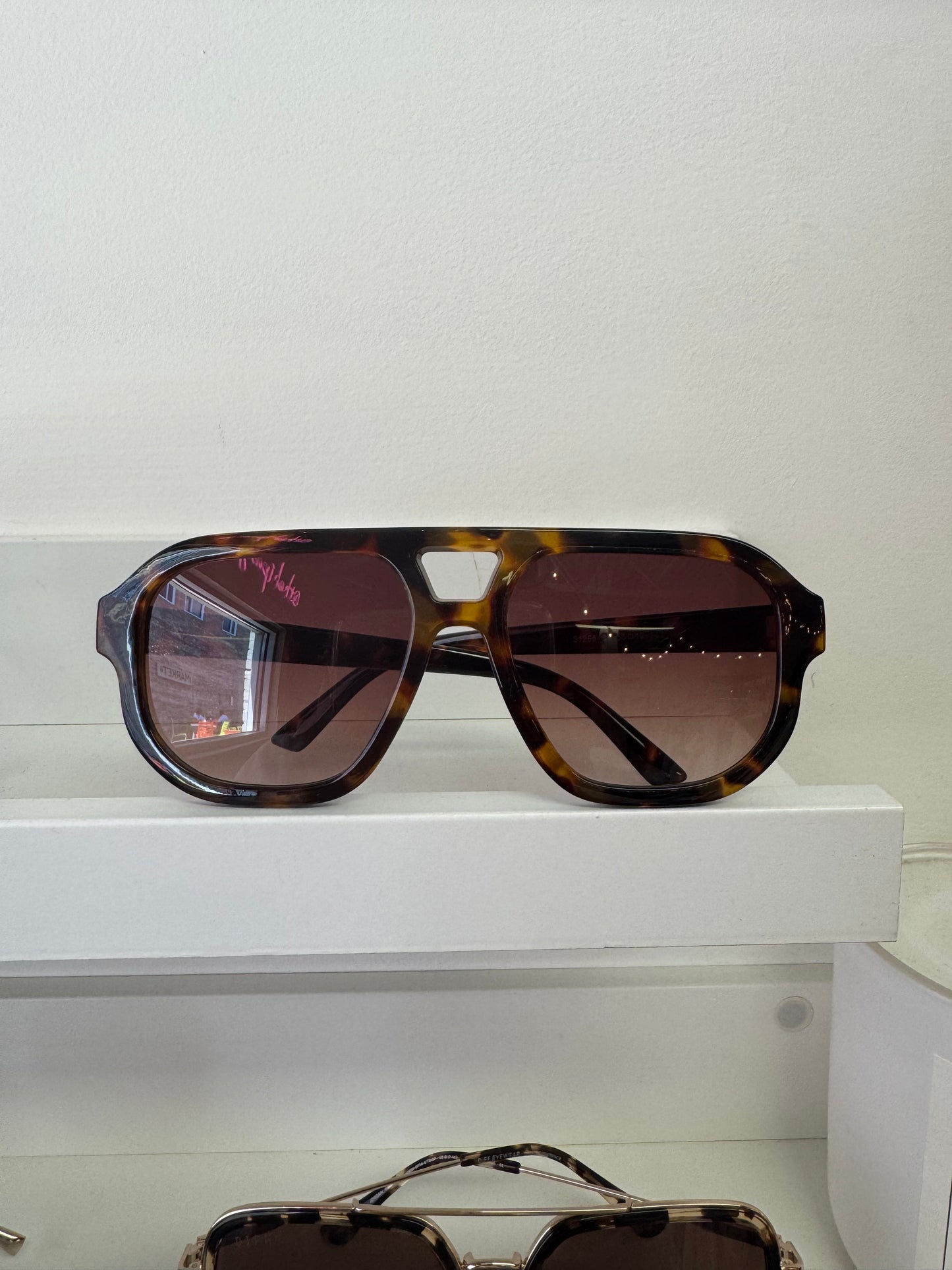 OFF DUTY SUNNIES