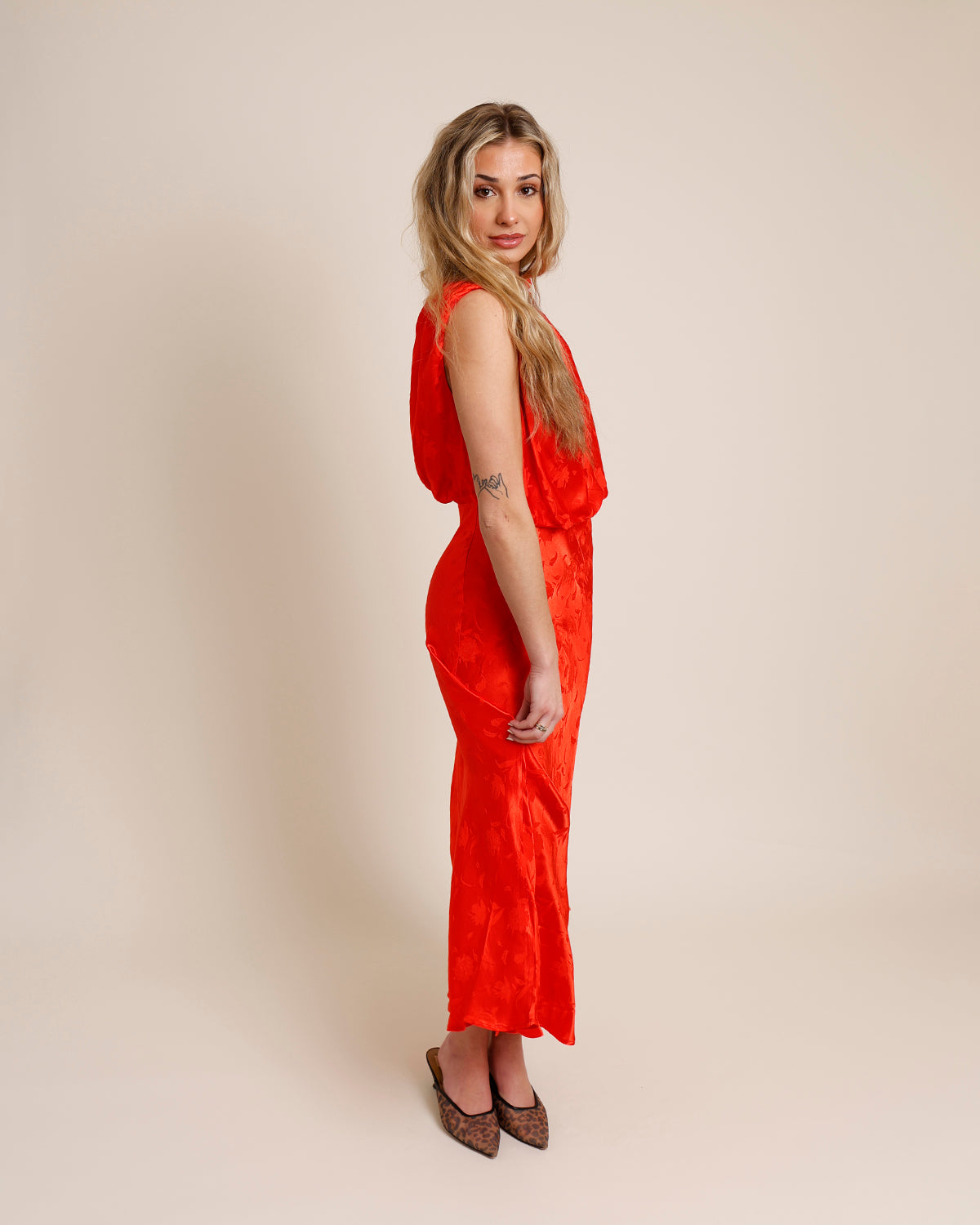 FRNCH ROLLING IN THE DEEP MIDI DRESS