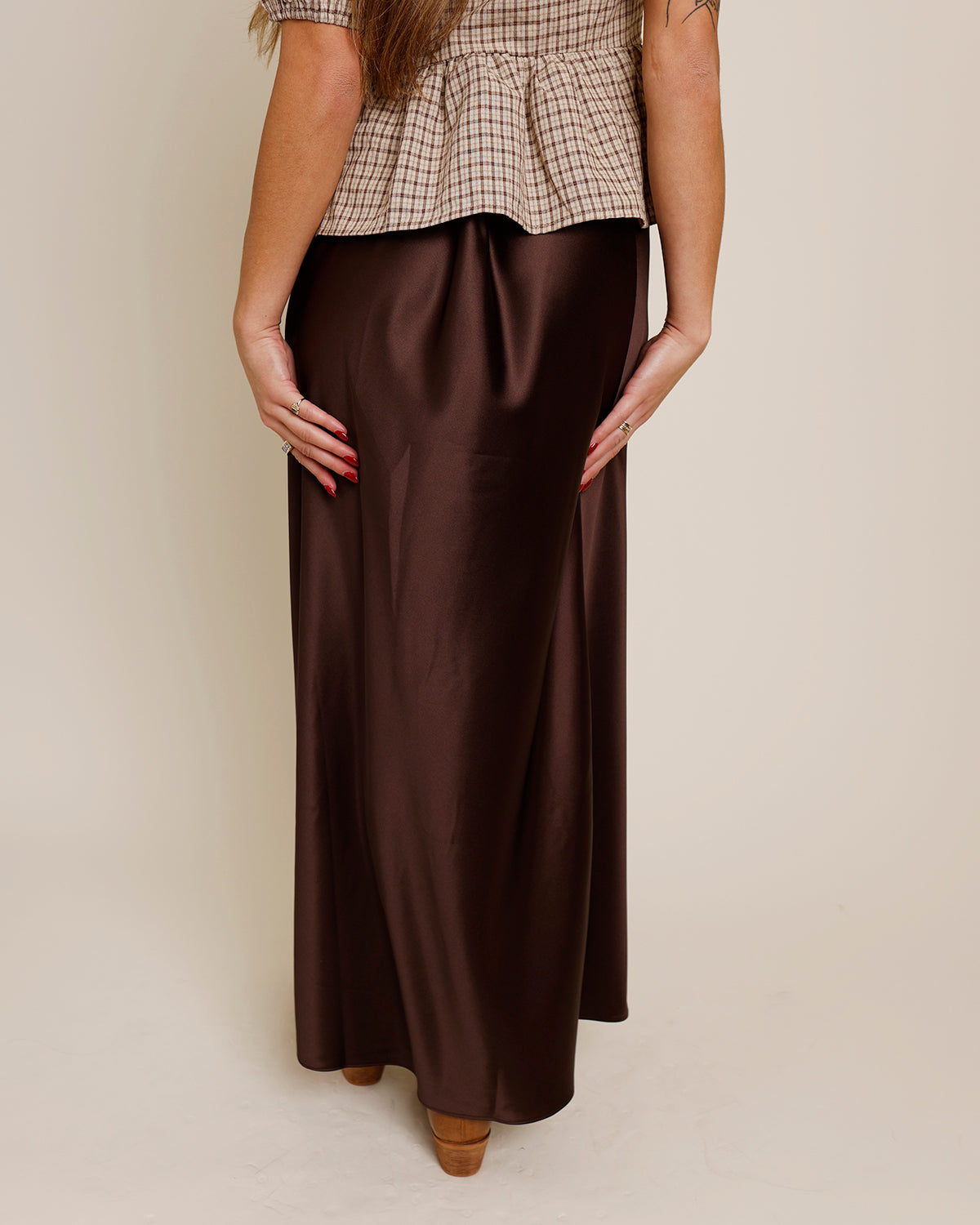 ESSENTIAL SLIP SKIRT