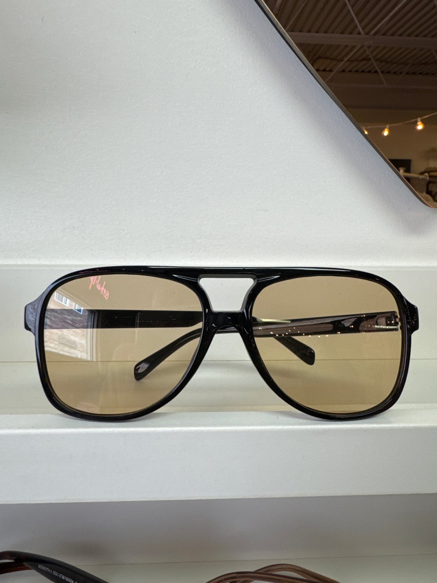 SUNSET DRIVE SUNNIES X AMBER