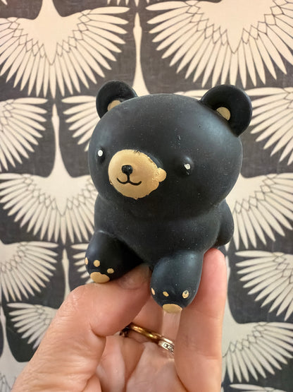 MARSHMALLOW CUTIES X BLACK BEAR