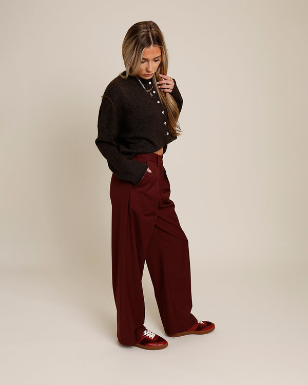 NIA SLY PANT X CHERRY COLA