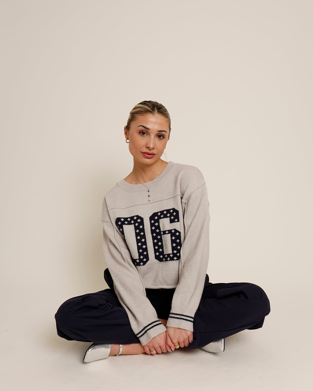 06 ATHLETICS CROPPED SWEATER