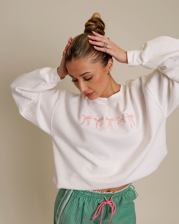 RIBBONS AND BOWS OVERSIZED CREWNECK X PINK