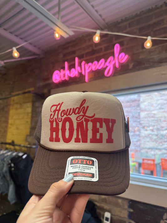 HOWDY HONEY TRUCKER HAT