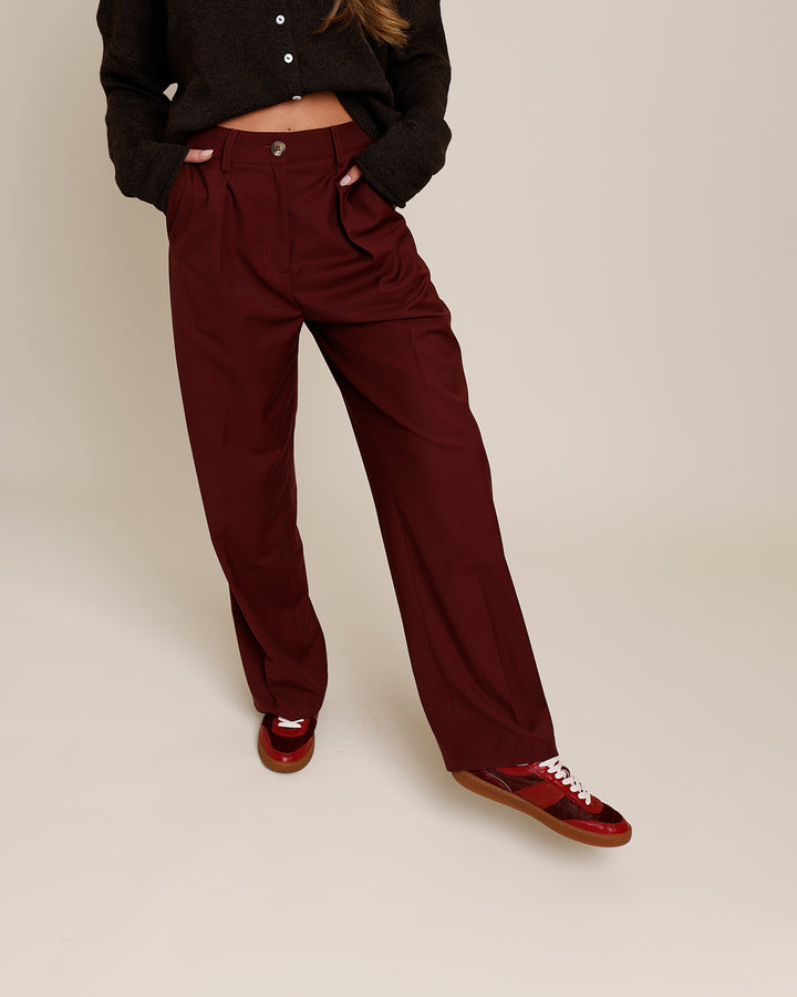 NIA SLY PANT X CHERRY COLA