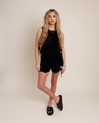 DEJA VU SCALLOPED SHORTS