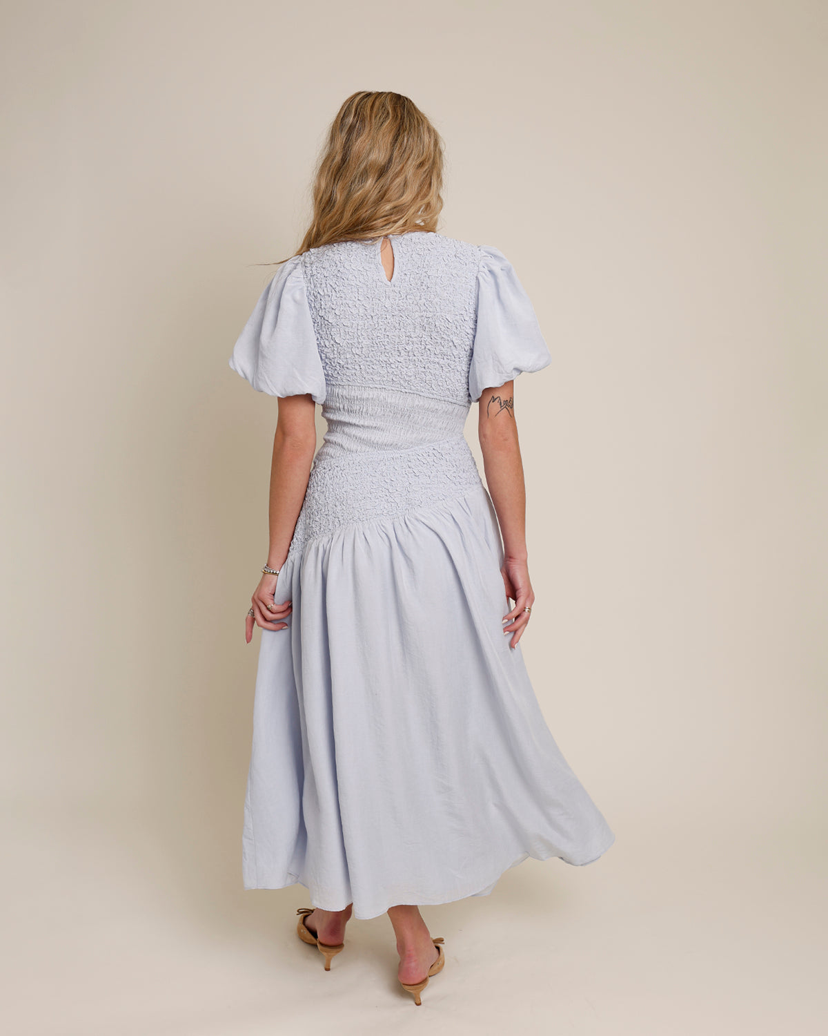 ASTR THE LABEL THEONI SMOCKED ASYMMETRICAL DRESS