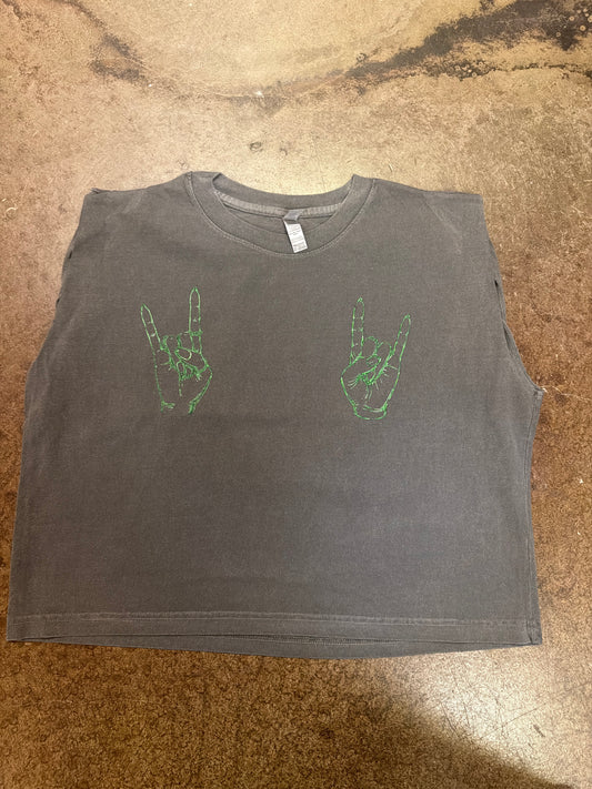 MU GREEN HERD HAND VINTAGE BLACK MUSCLE TEE