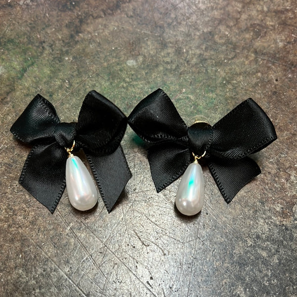 BOW DROP PEARL EARRINGS