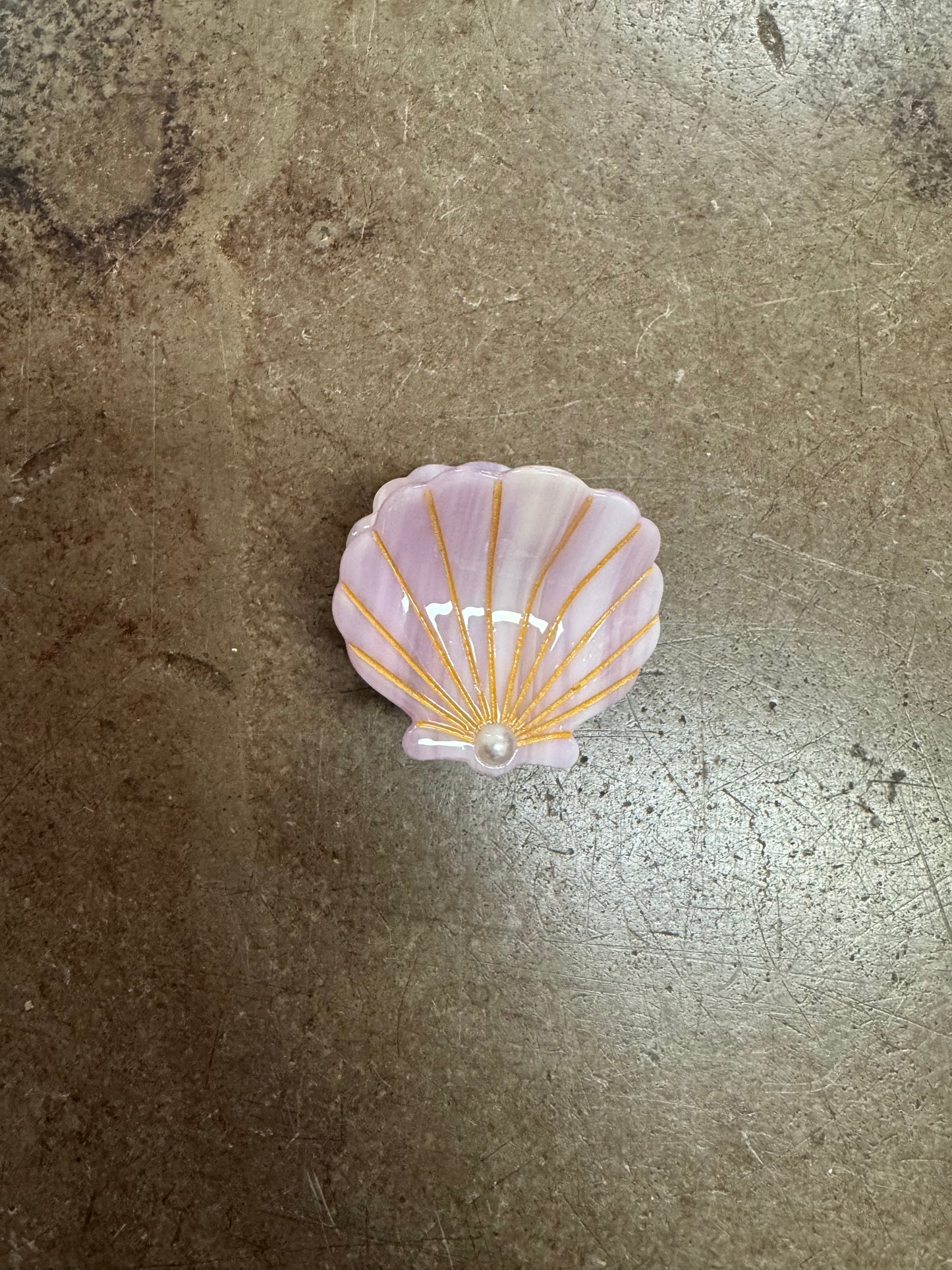 SEASHELL CLAW CLIPS