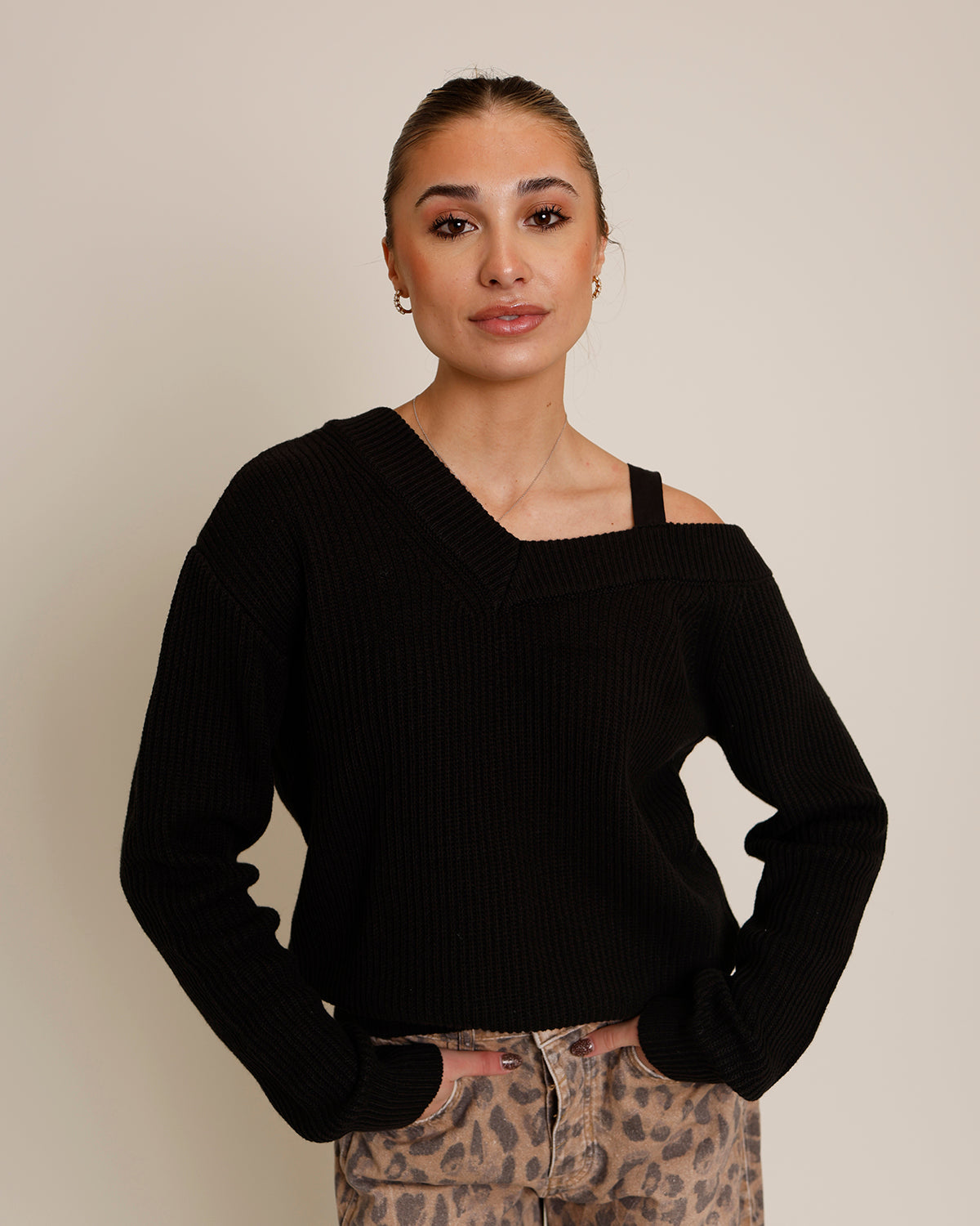 DATE NIGHT V-NECK SWEATER