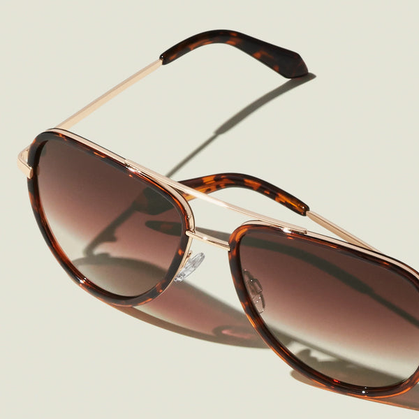 QUAY ALL IN MINI SUNNIES