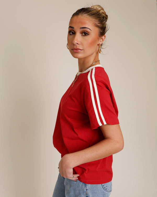 SPORTY CHIC TEE X RED