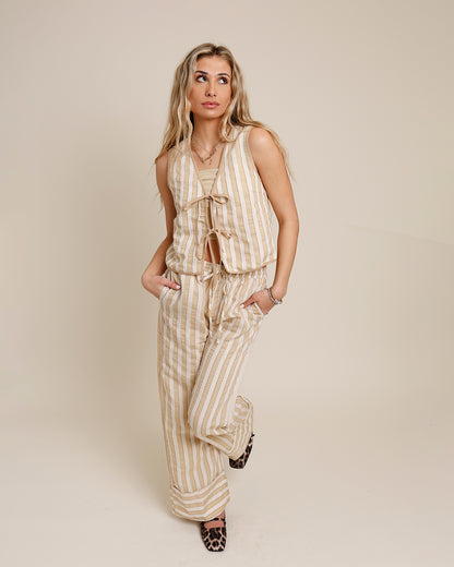 LINE AND DOT MONACO TIE FRONT TOP