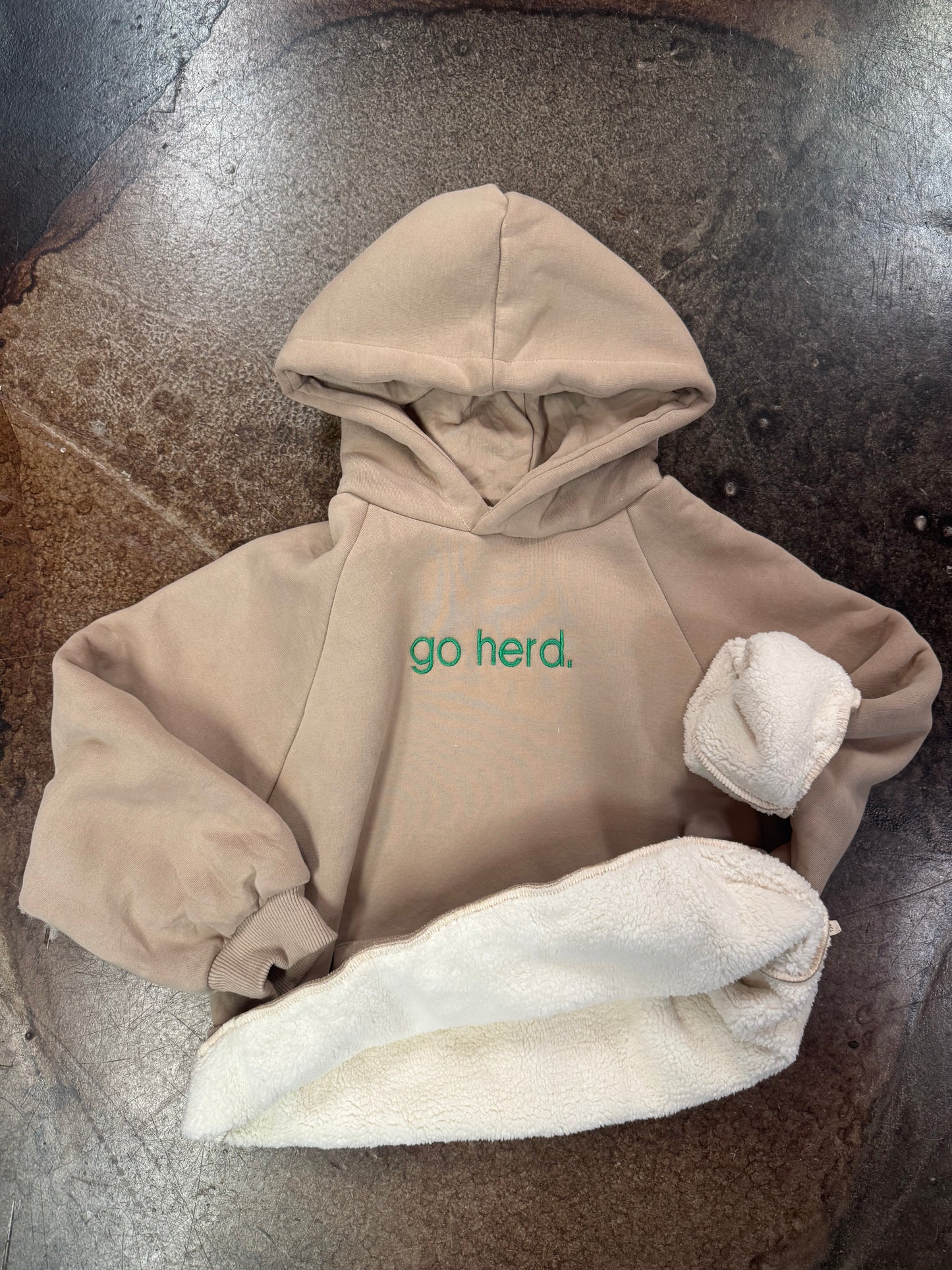 KIDS GO HERD. FLEECE HOODIE