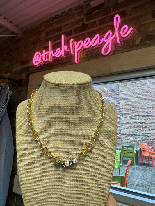 HERD NECKLACE