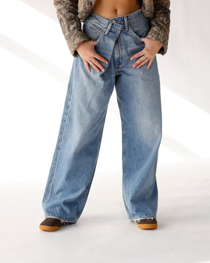 AGOLDE VANA FOLD JEAN IN MANTRA