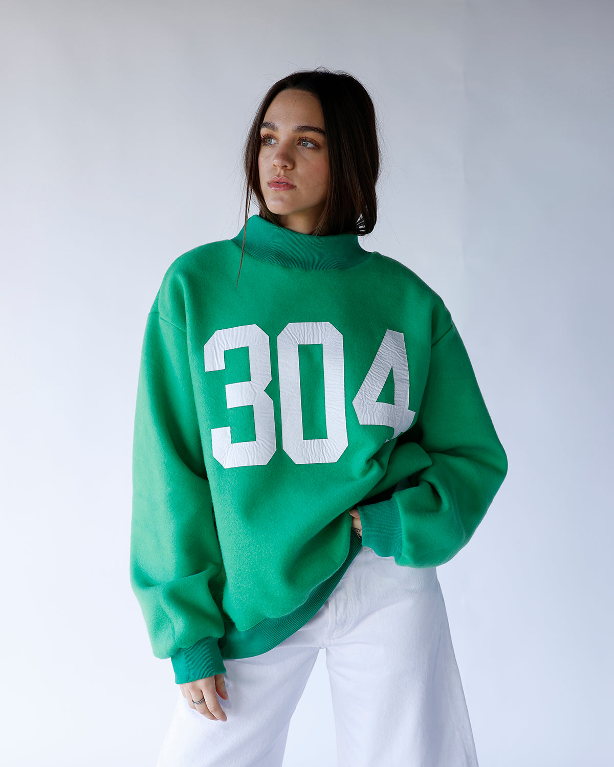 THE HUNTINGTON REVERSIBLE MOCK NECK SWEATSHIRT X KELLY GREEN