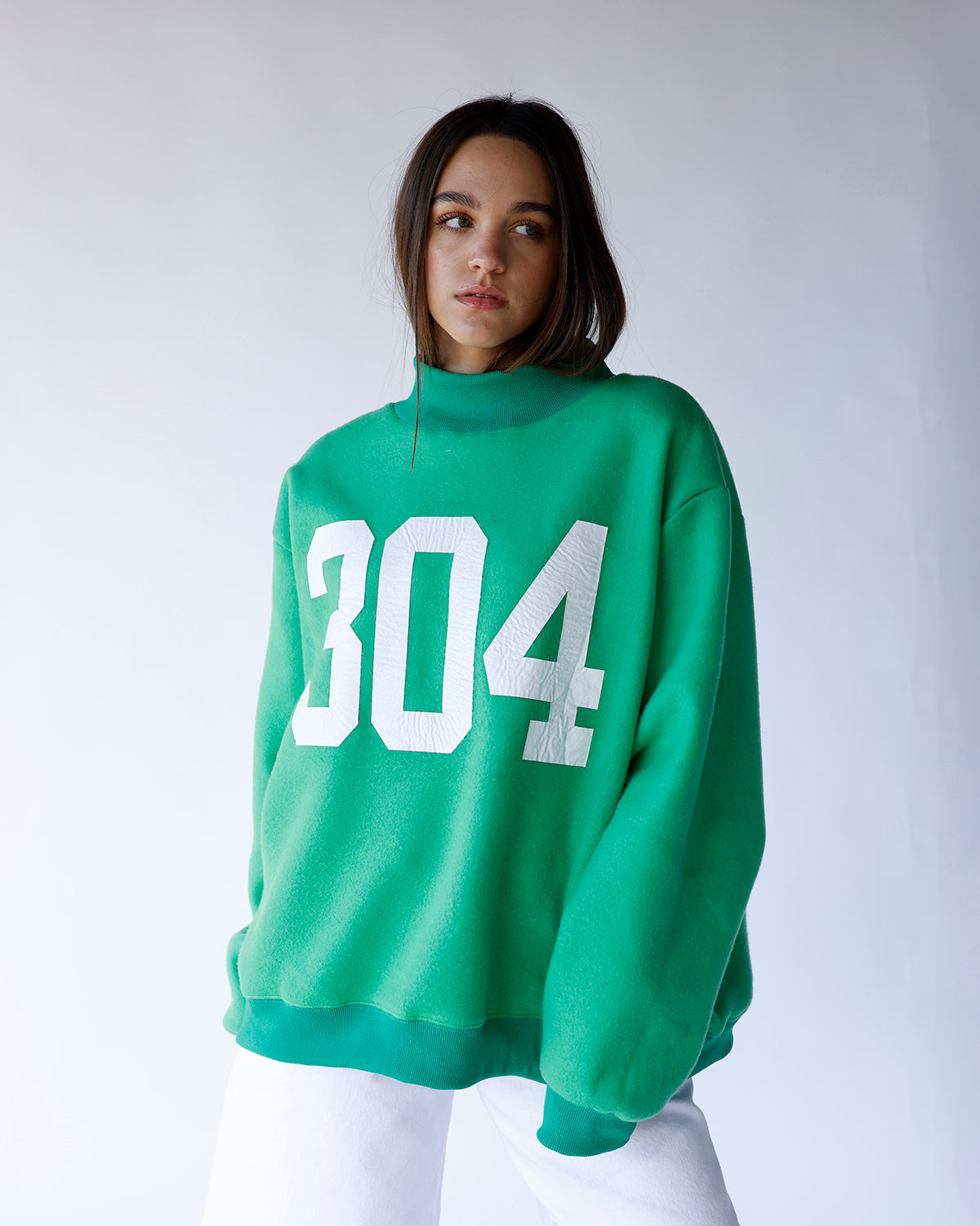 THE HUNTINGTON REVERSIBLE MOCK NECK SWEATSHIRT X KELLY GREEN