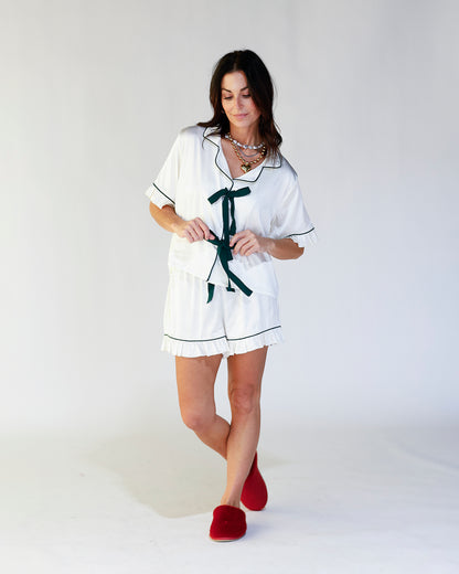 UNDER THE MISTLETOE PAJAMA SET