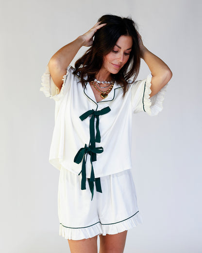 UNDER THE MISTLETOE PAJAMA SET