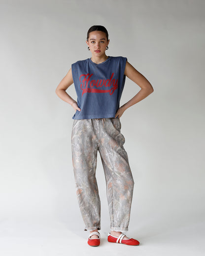 HIP CRUSHING ON CAMO BARREL SWEATS