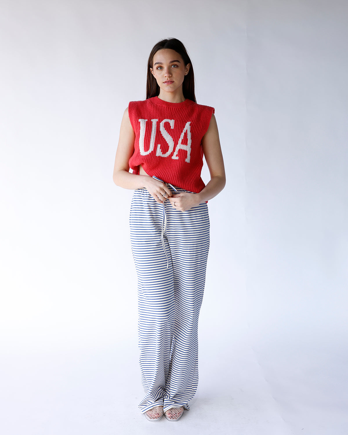 red usa knit sleeveless sweater 