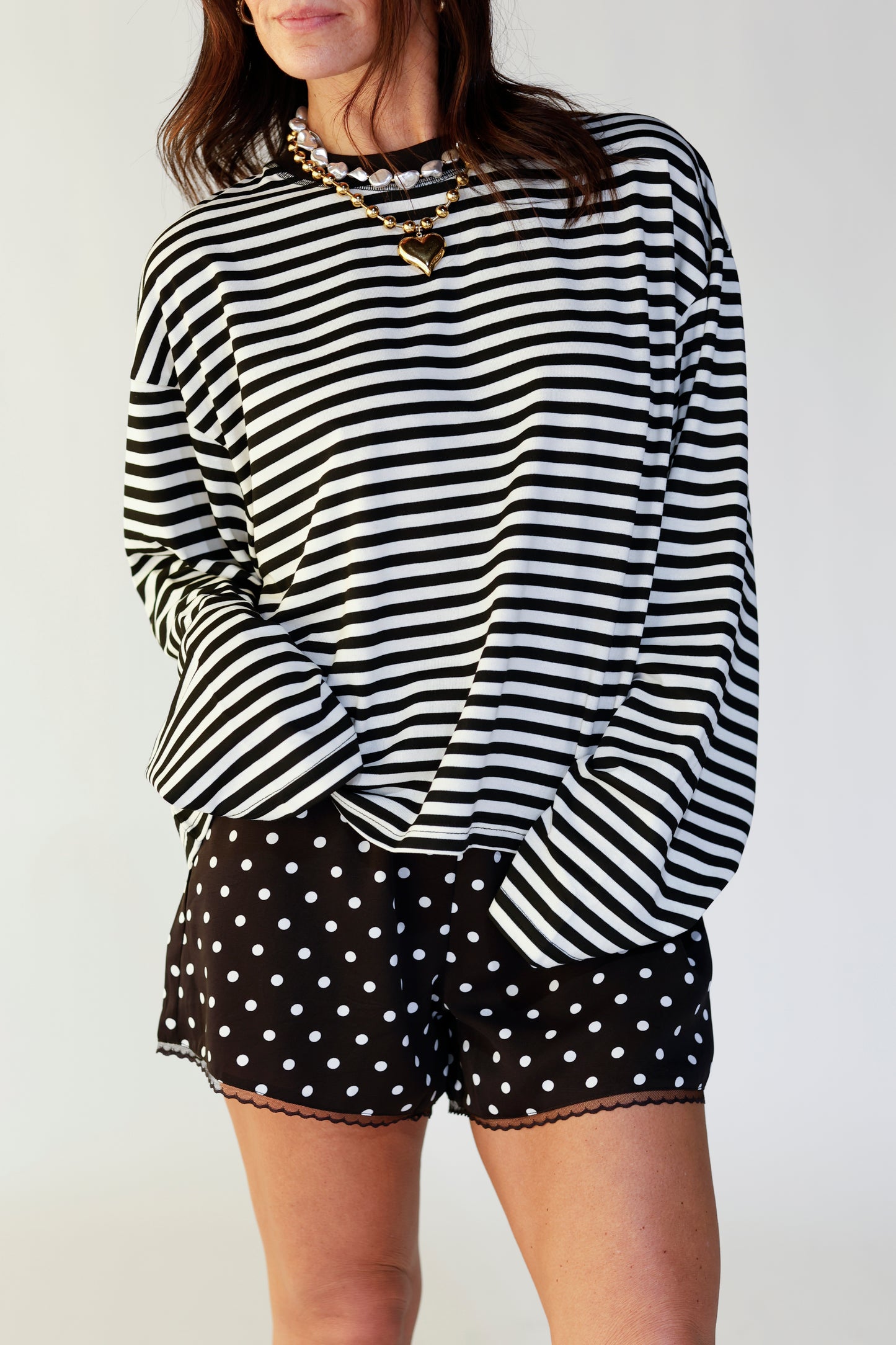 THE WINE DOWN LONG SLEEVE TOP X BLACK