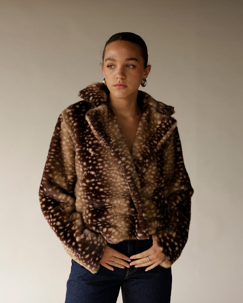 Women's brown spotted faux fur cropped jacket with wide lapels and open front