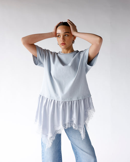 light blue short sleeve tee with contrast lace bottom