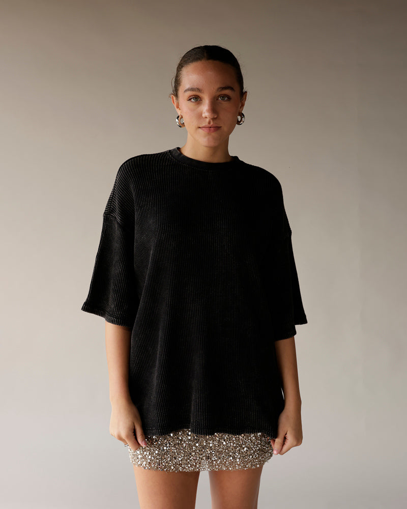 Black oversized ribbed knit short-sleeve tee with crew neck by HYFVE