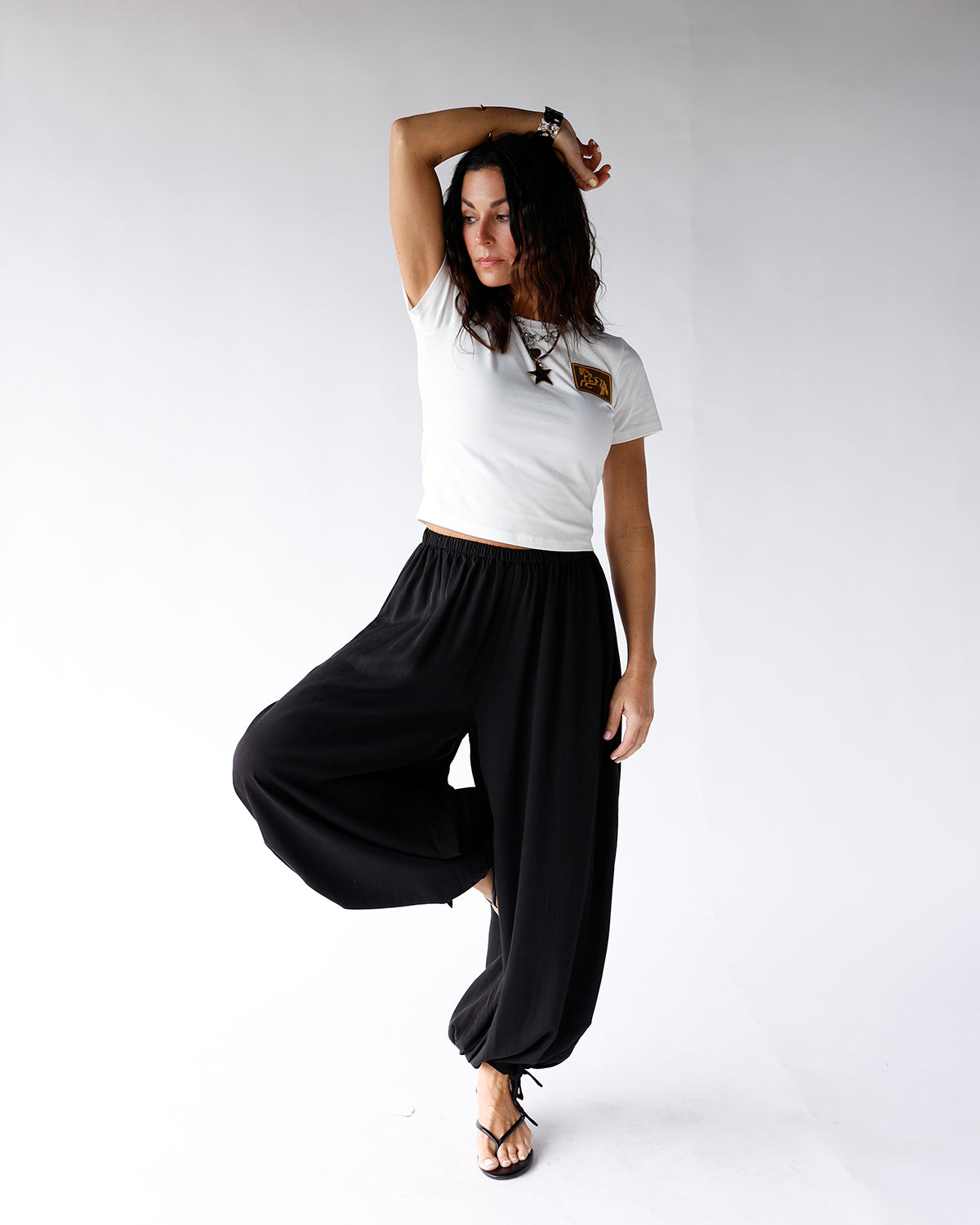 THE UPTOWN EASE BALLOON PANTS X BLACK