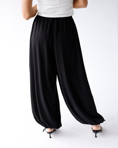 THE UPTOWN EASE BALLOON PANTS X BLACK