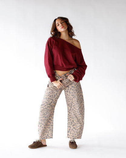 FIRESIDE OFF THE SHOULDER SWEATSHIRT X BURGUNDY