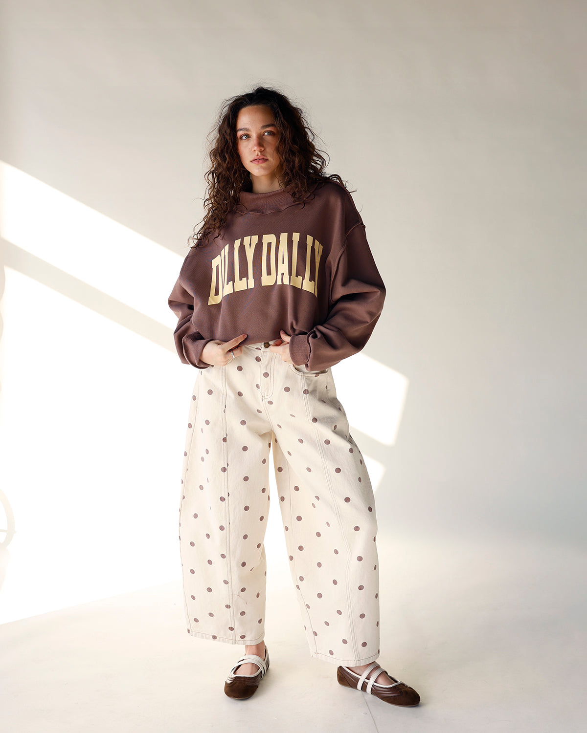 CONNECT THE DOTS BARREL LEG JEANS X BROWN