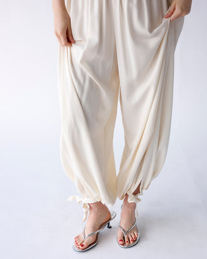 THE UPTOWN EASE BALLOON PANTS X CREAM