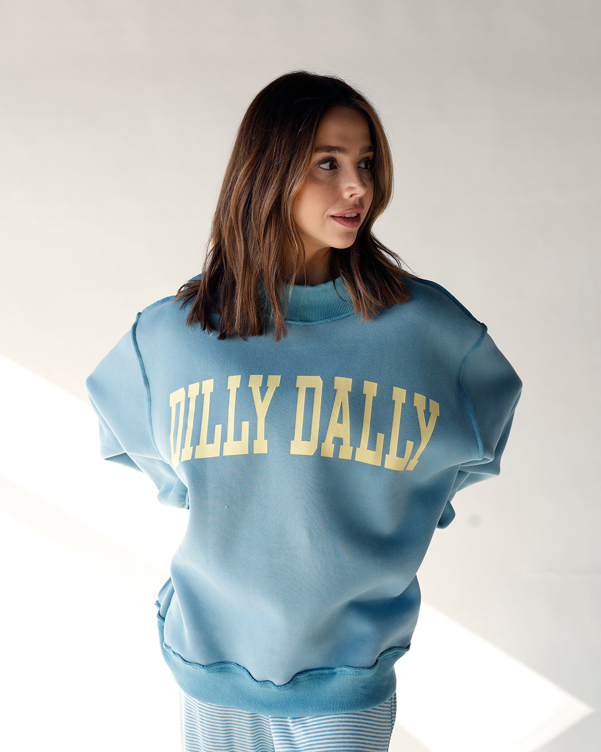DILLY DALLY MOCK NECK SWEATSHIRT X BLUE