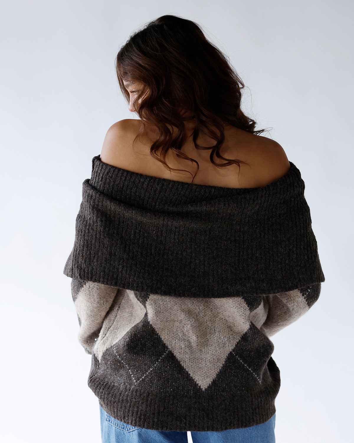 WINTER CHARM ARGYLE SWEATER