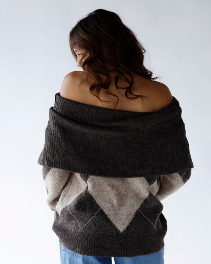 WINTER CHARM ARGYLE SWEATER