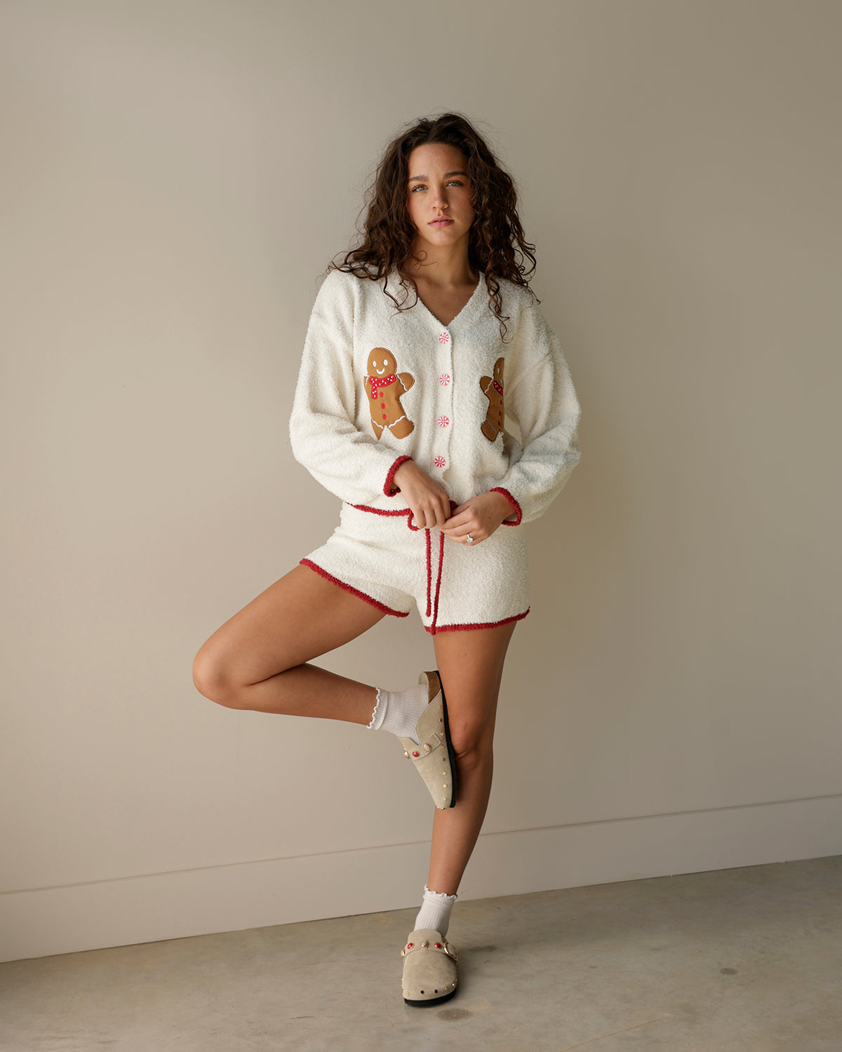 GINGERBREAD FUZZY WUZZY IVORY SLEEP CARDI