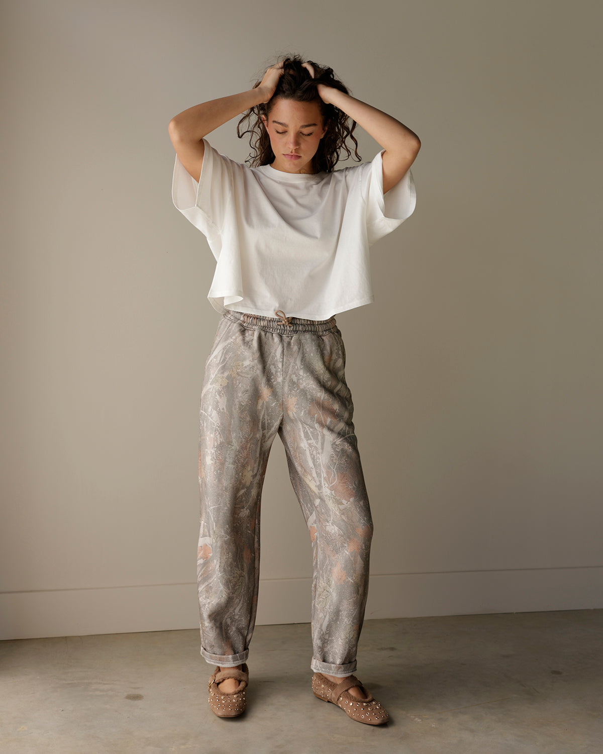 DAYDREAMER LA WHITE CROPPED VINTAGE TEE