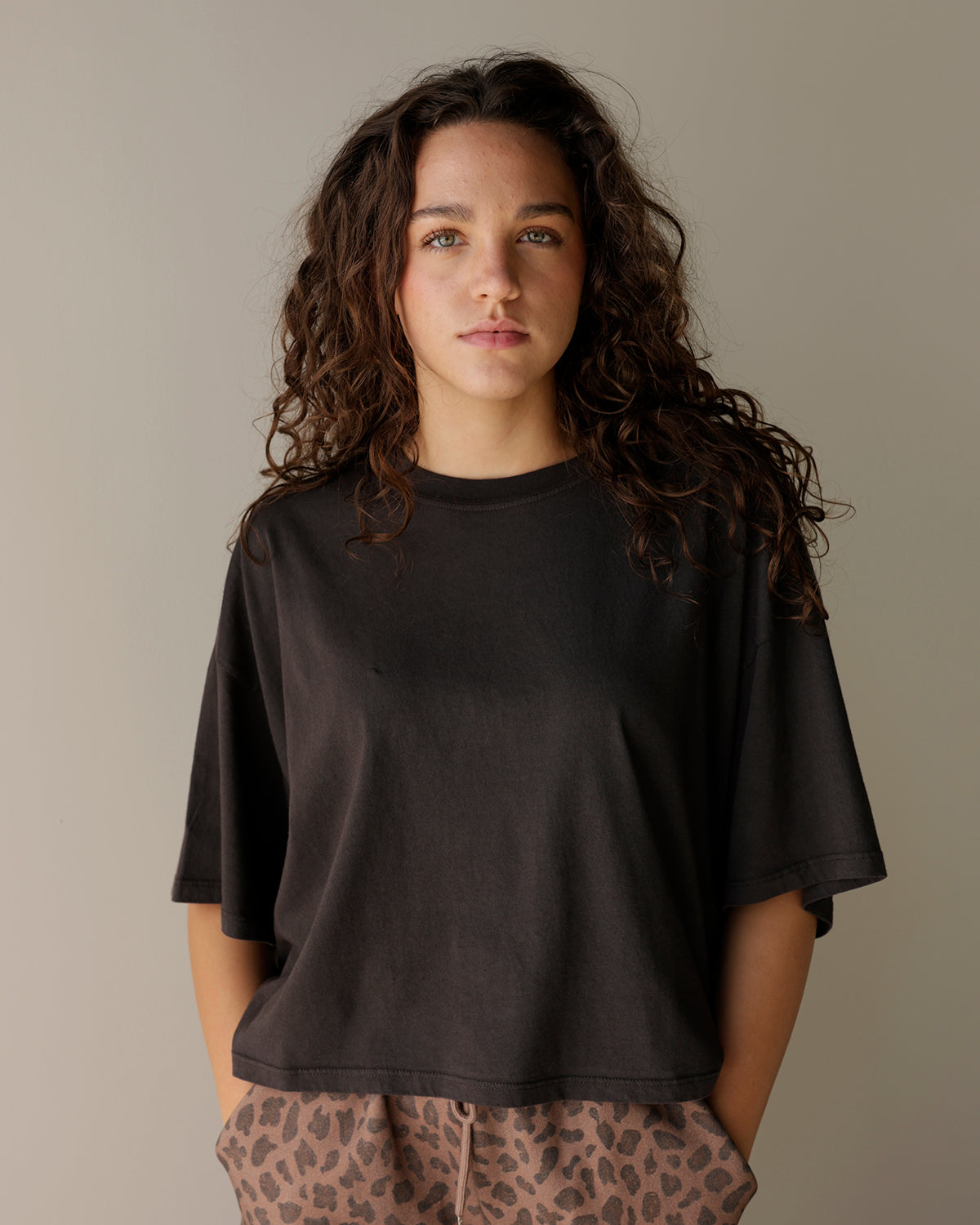 DAYDREAMER LA BLACK CROPPED VINTAGE TEE