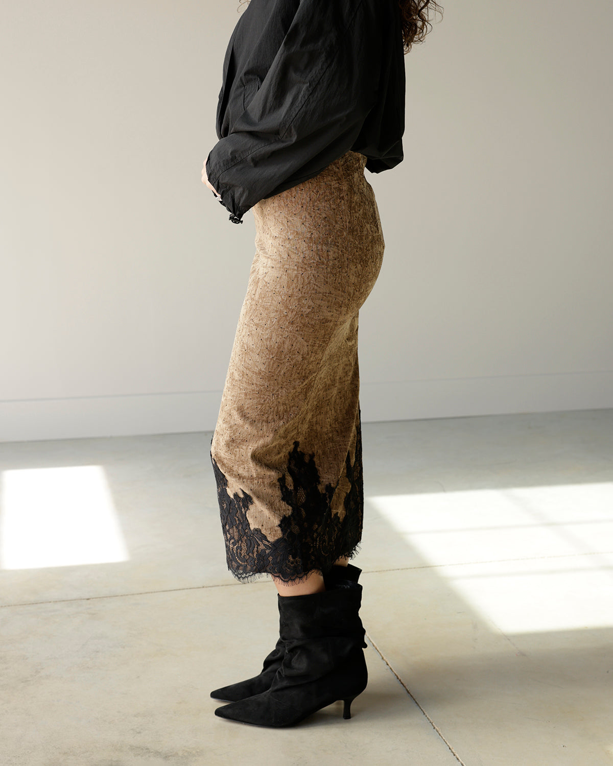 LUCIEN VELVET PARTY MIDI SKIRT