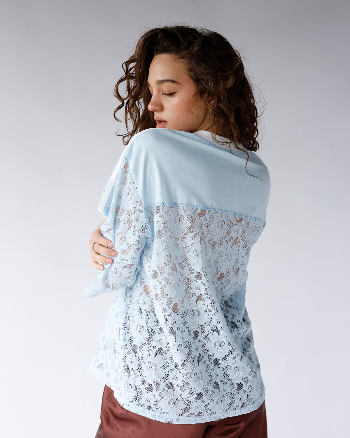 HIP SOARING SHEER LACE JERSEY