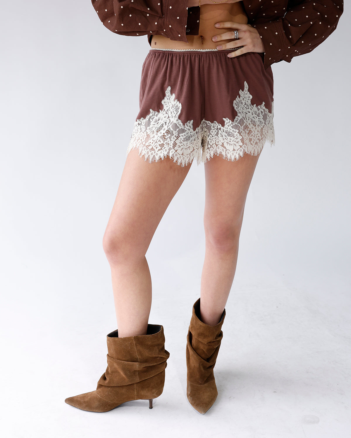COFFEE BREW LACE SHORTS