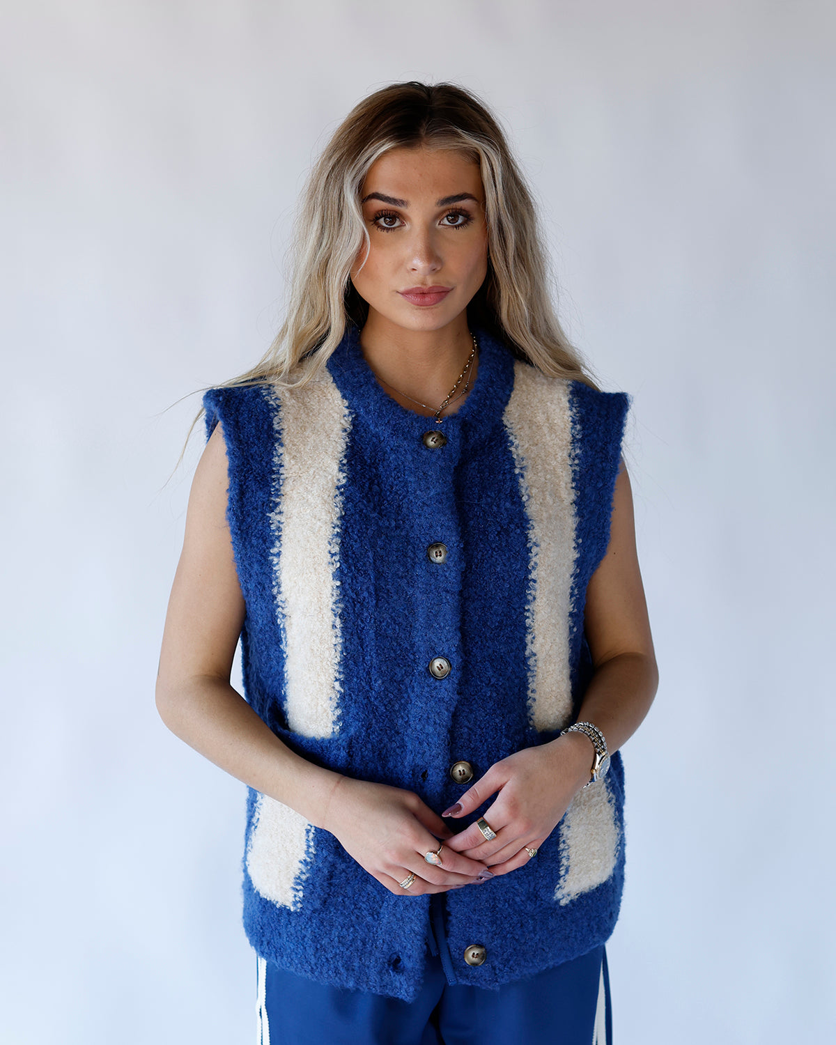 FRNCH SHIBA VEST