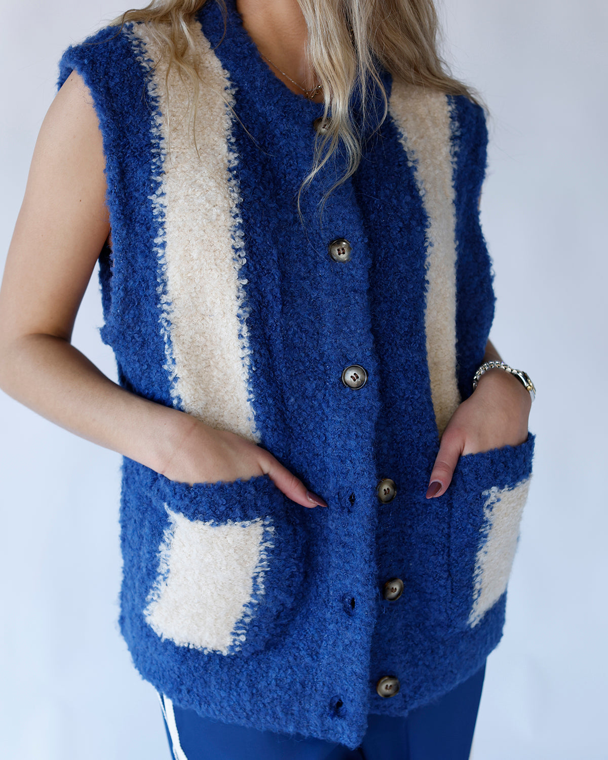 FRNCH SHIBA VEST
